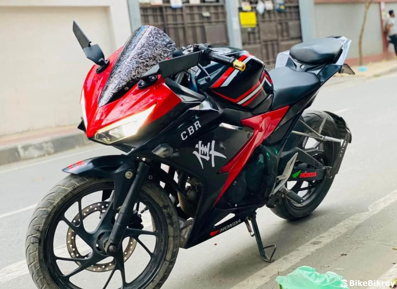 Honda CBR 150R