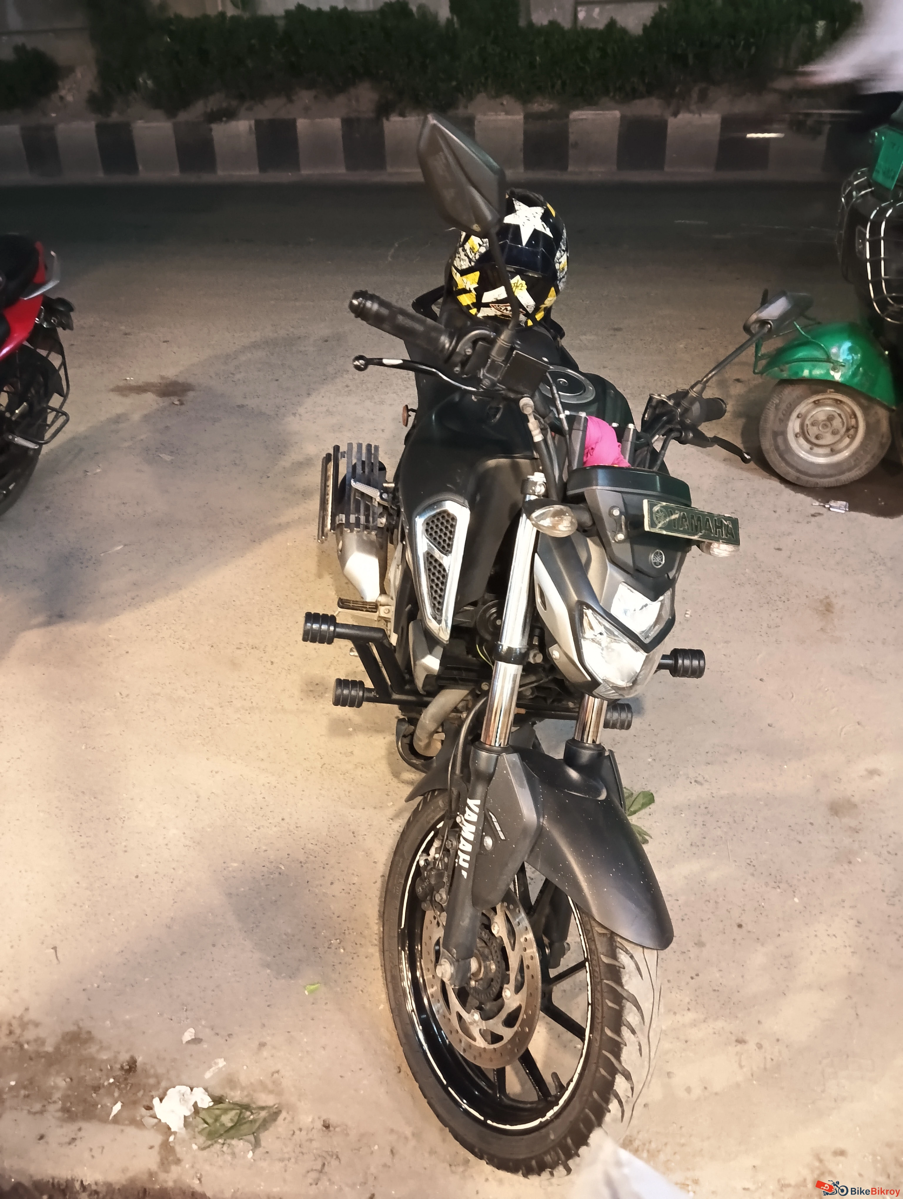 Yamaha FZS