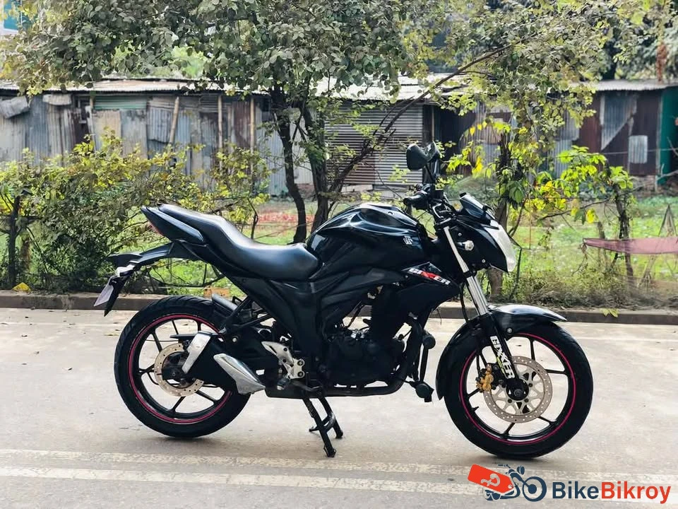 Suzuki Gixxer DD Black