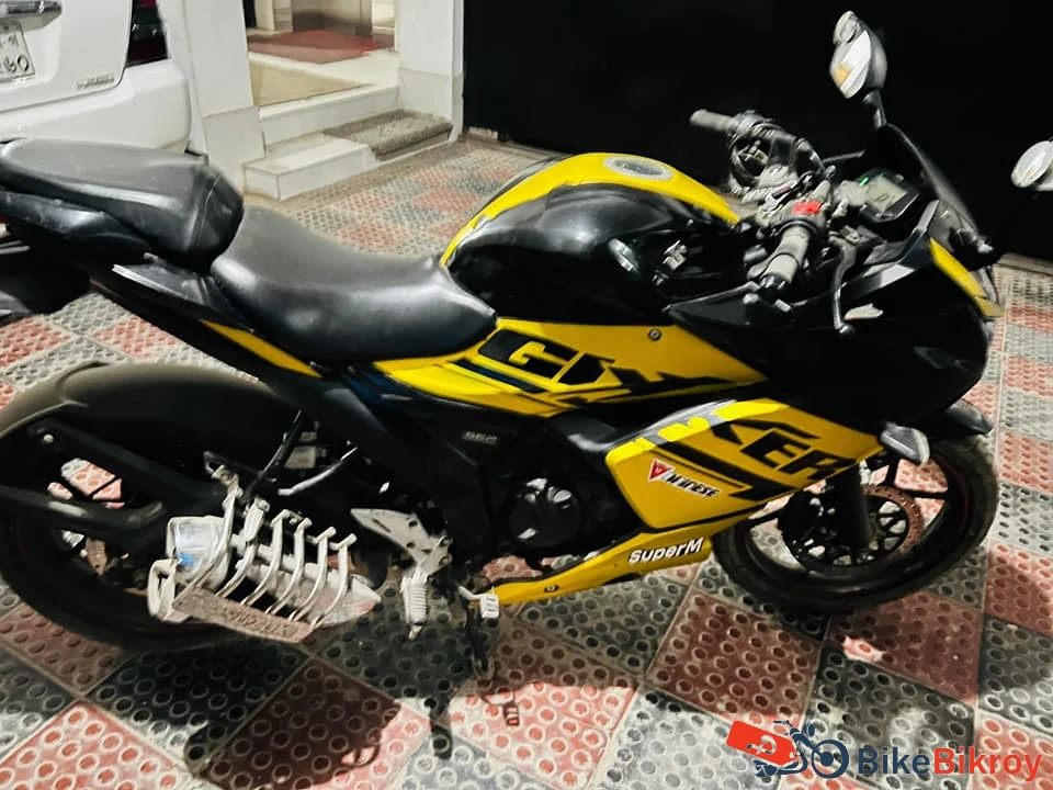 Suzuki Gixxer SF Fi ABS