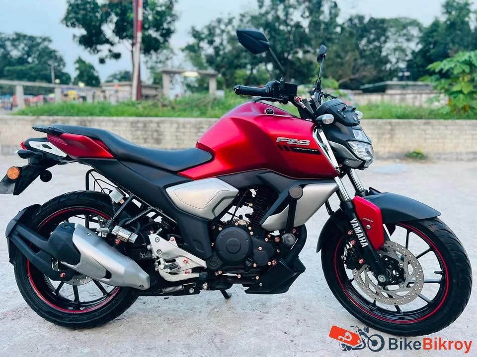 Yamaha FZS V3 Matte Red