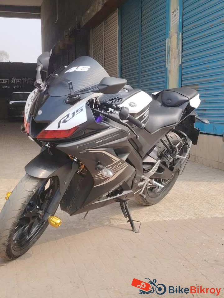 Yamaha R15 V3 ABS