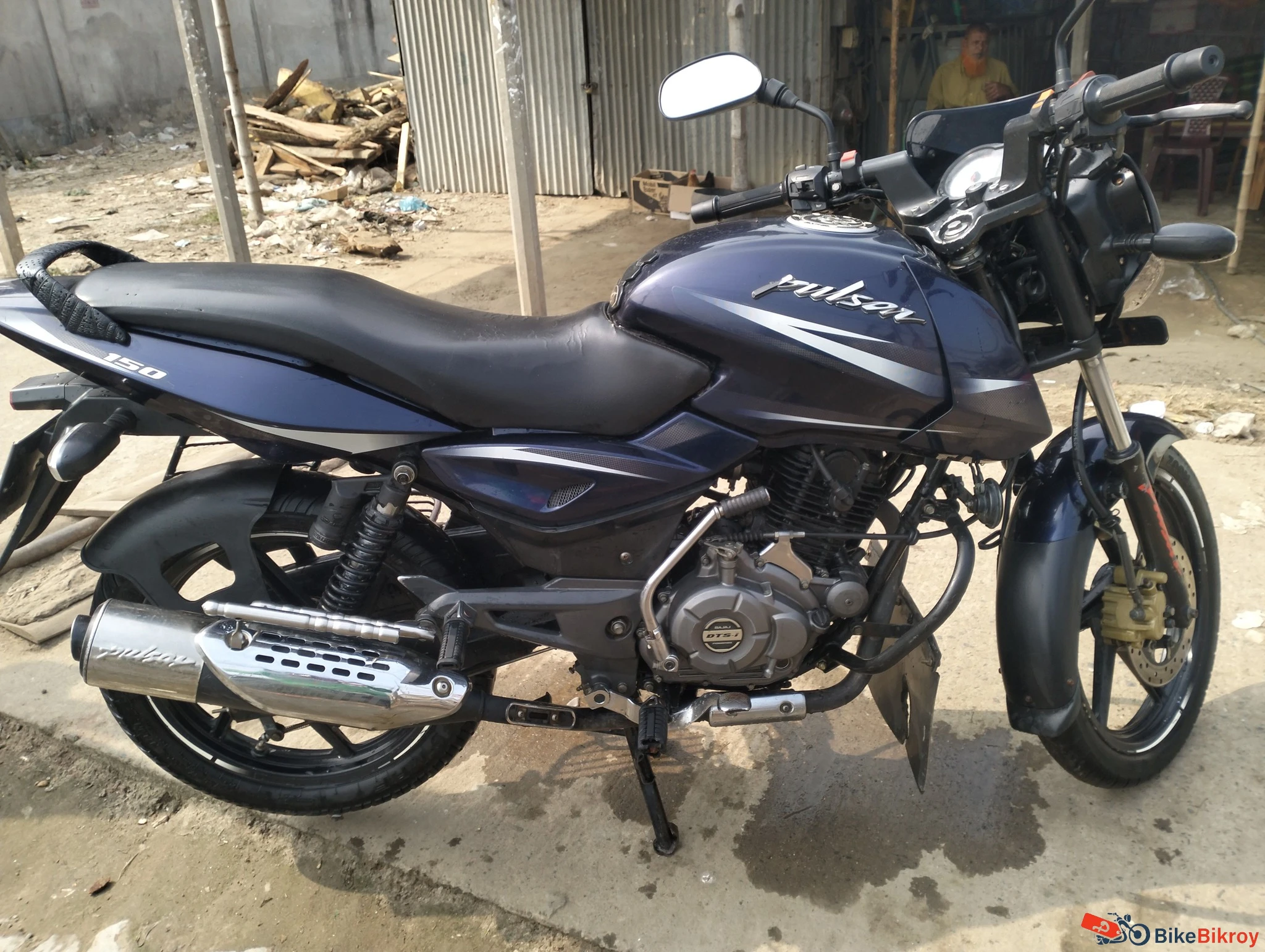 Bajaj Pulsar 150 Single Disc