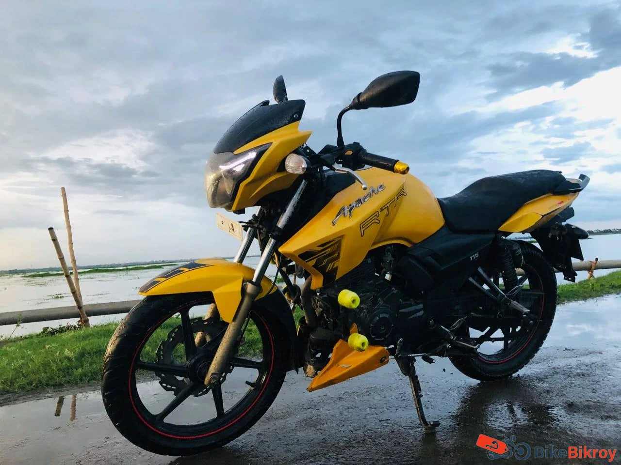 TVS Apache RTR 160 2V