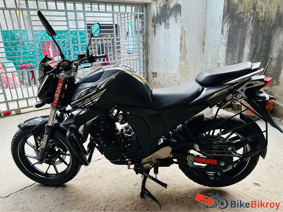 Yamaha FZS V2 DD