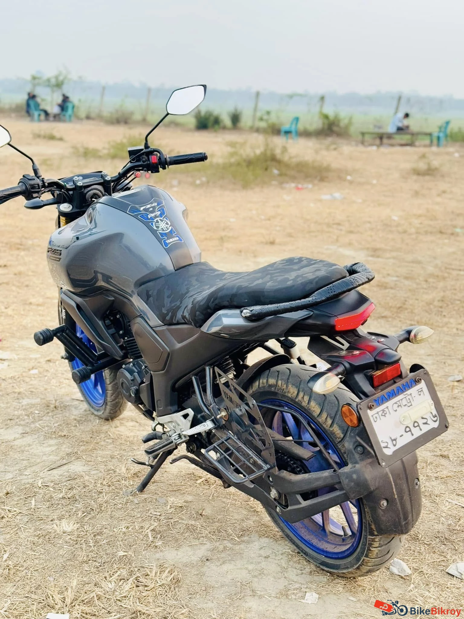 Yamaha fzs v3 deluxe