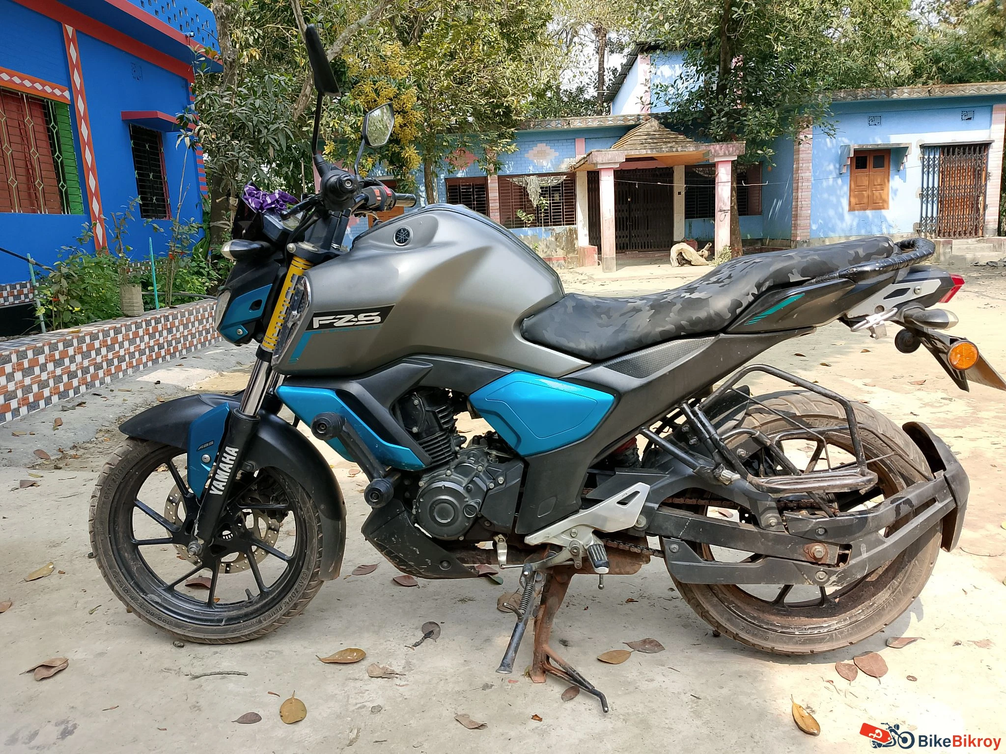 Yamaha FZS V3