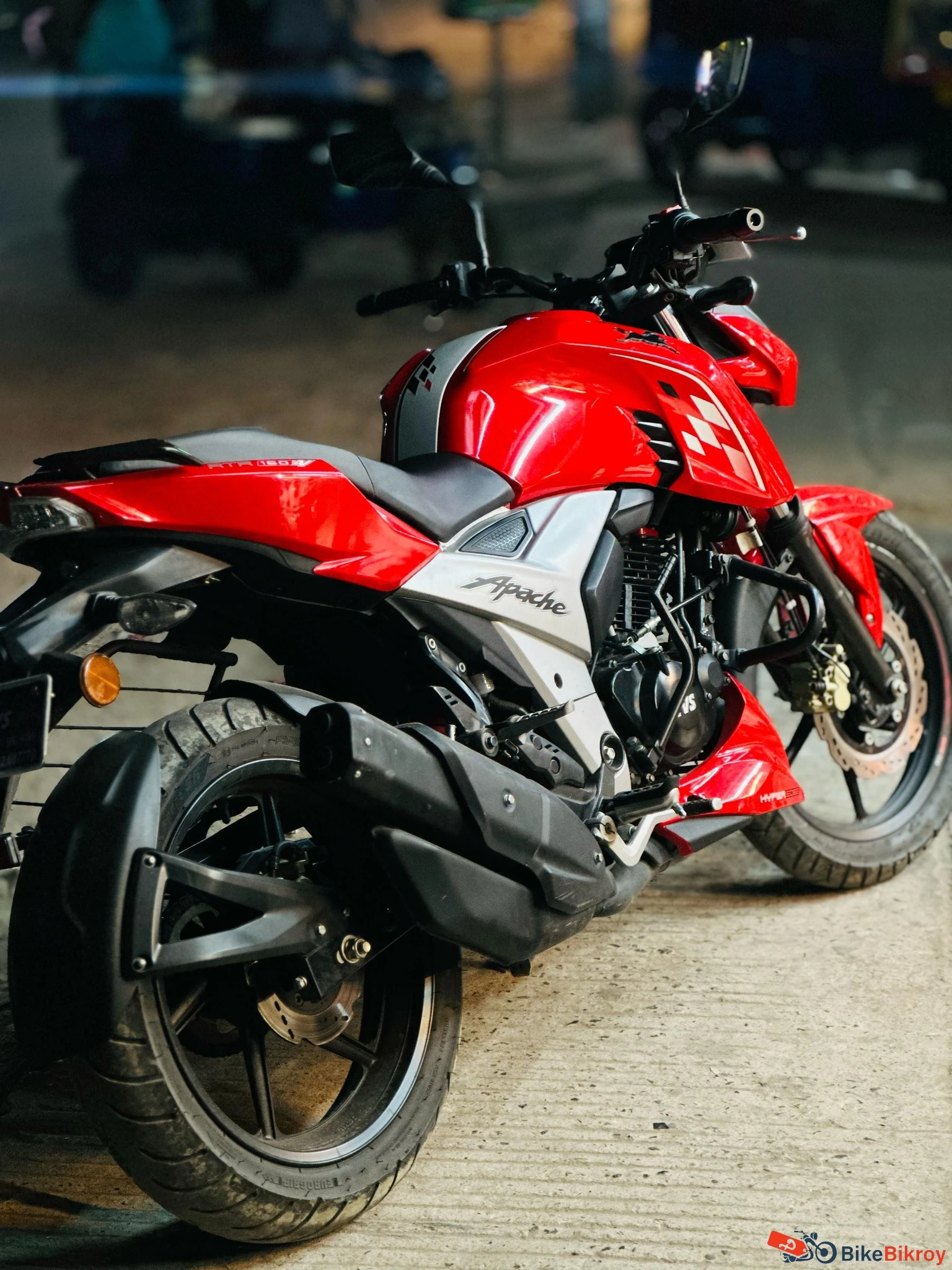 Apache RTR 4V Abs