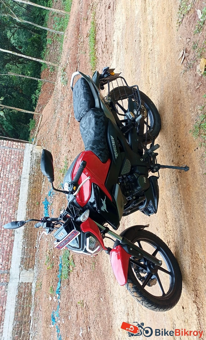 Tvs Raider
