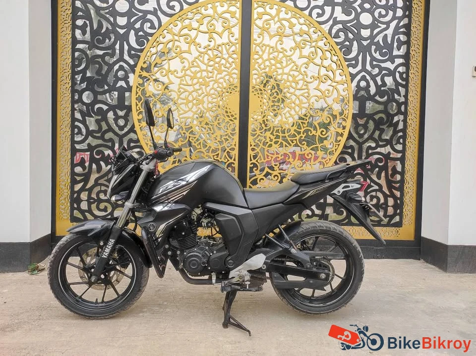 Yamaha FZS V2