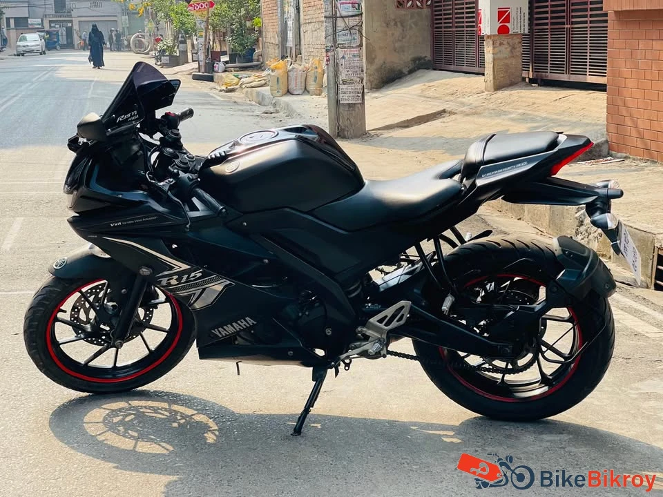 Yamaha R15 v3 (Dark knight )