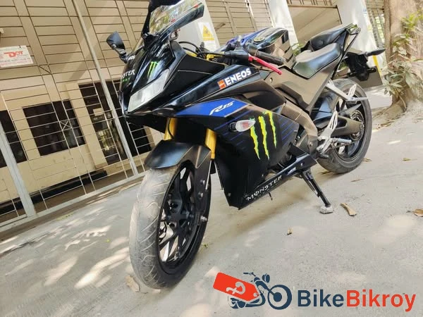 Yamaha R15 V3