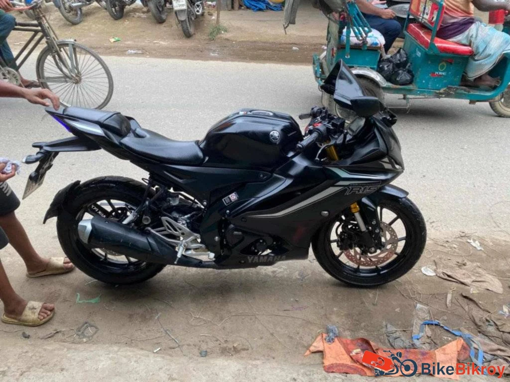 Yamaha R15 V4 Bs6