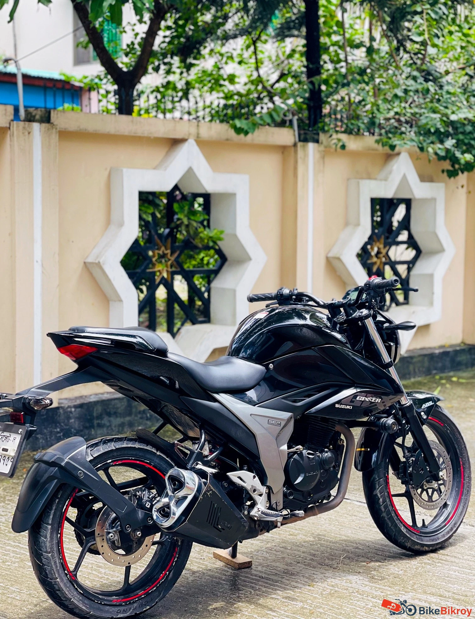 Suzuki Gixxer Fi ABS