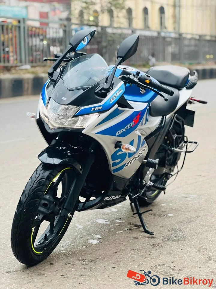Suzuki Gixxer SF FI Disc V4