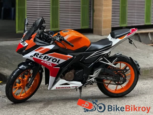 Honda CBR 150R ABS