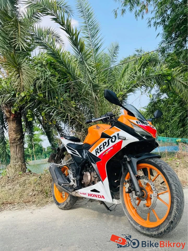 Honda CBR Repsol 150R