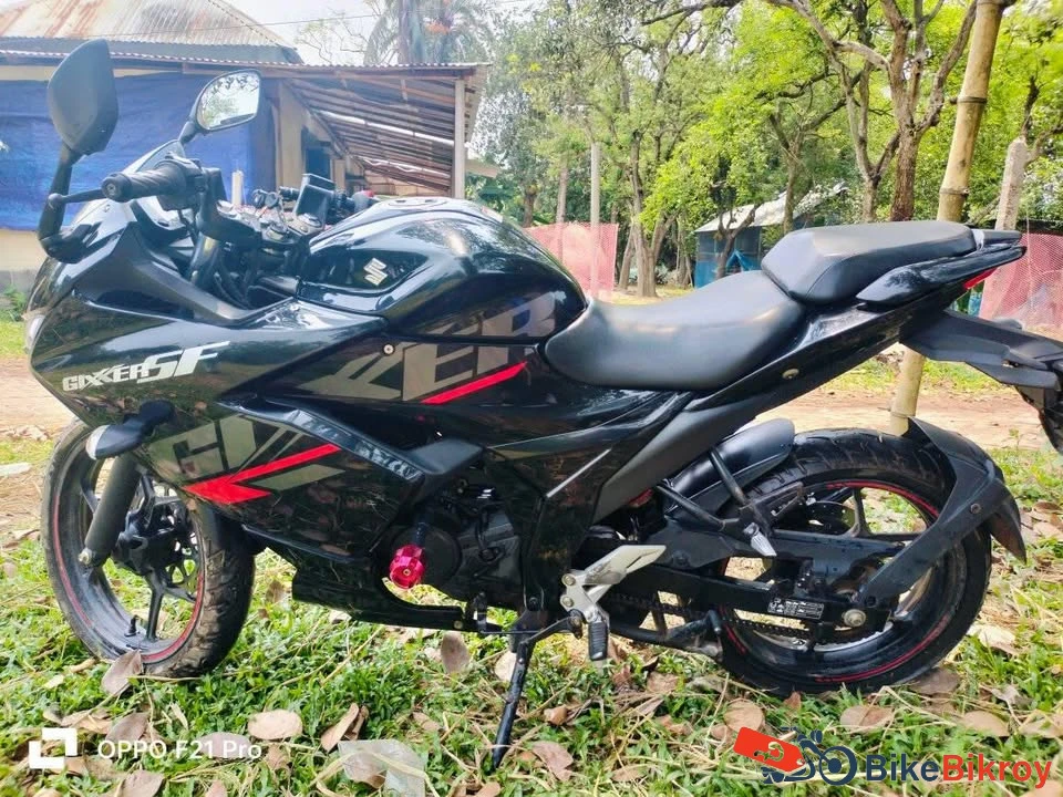 Suzuki Gixer SF Carbontor