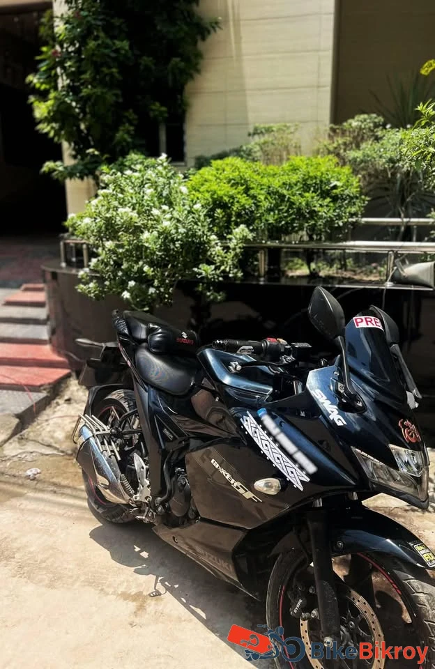 Suzuki Gixxer SF