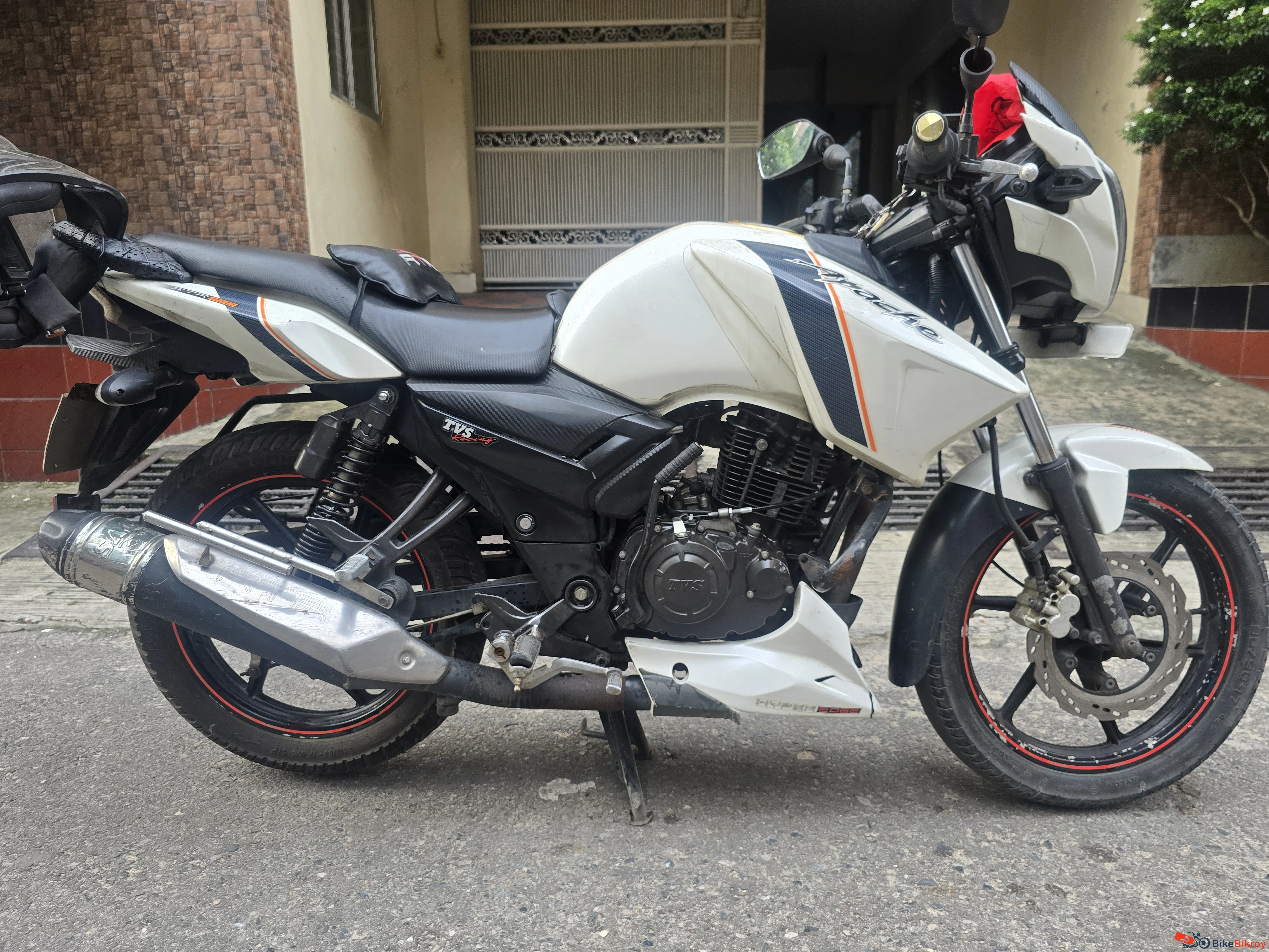 TVS Apache RTR