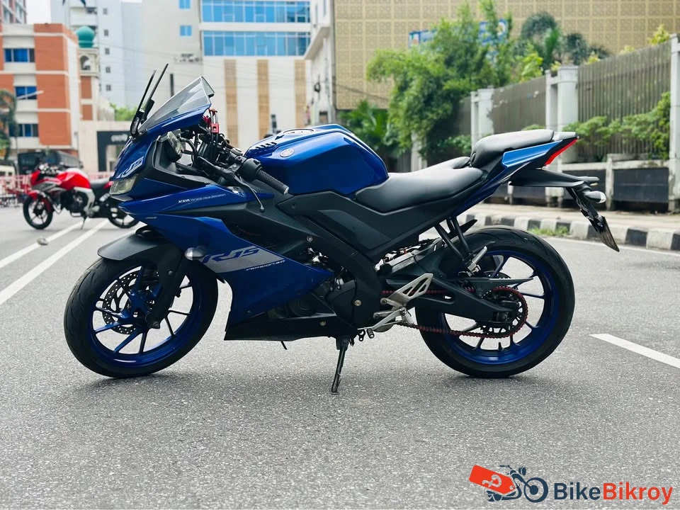 Yamaha R15 V3 racing Blue 2021