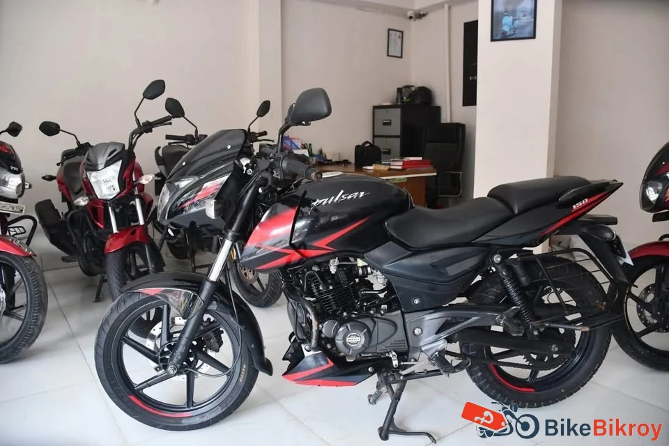 Bajaj Pulsar 150 UG5 Twin Disc