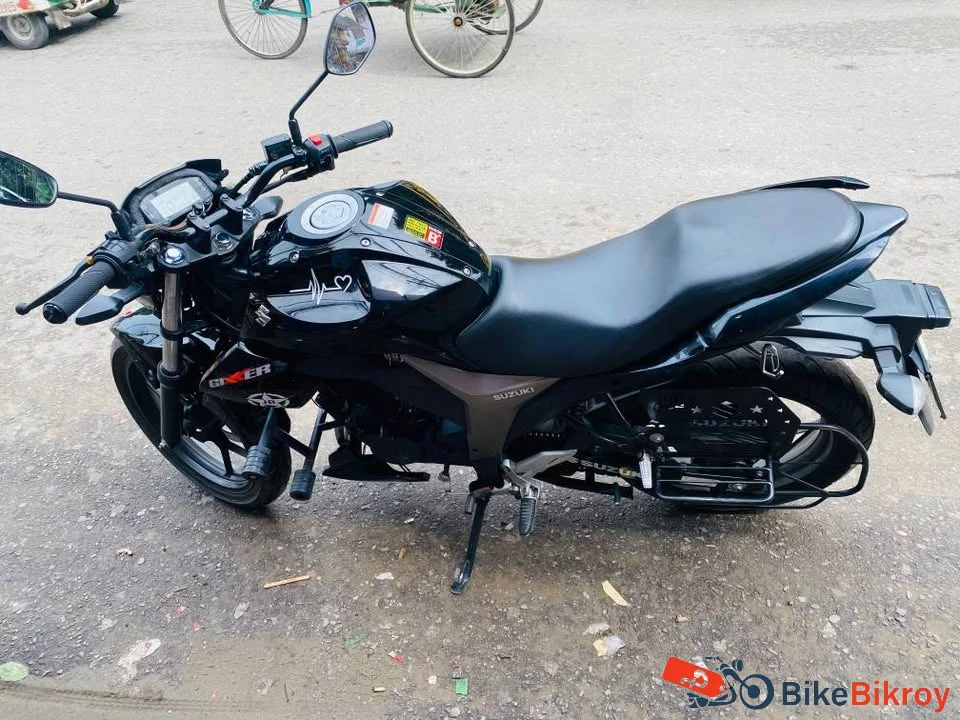 Suzuki Gixxar 2023