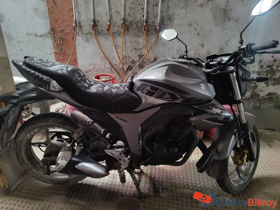 Suzuki Gixxer 2017