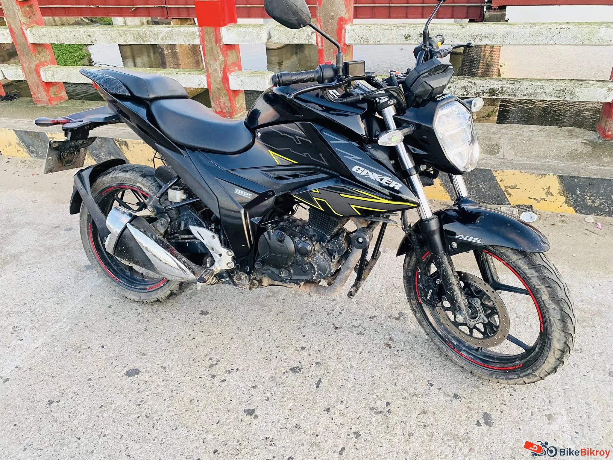 Suzuki Gixxer FI ABS