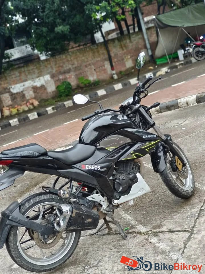 Suzuki Gixxer Naked FI ABS