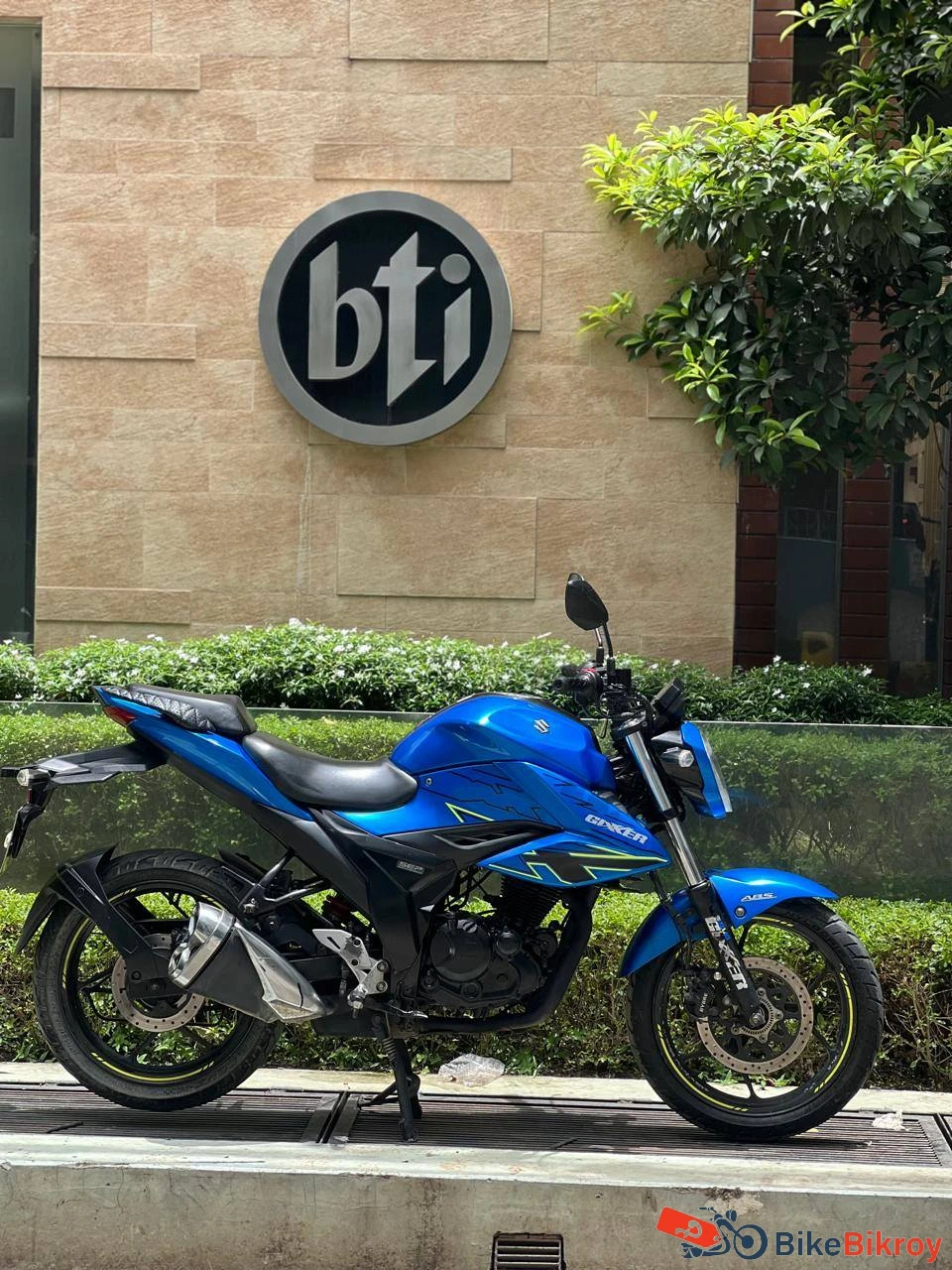 Suzuki Gixxer V2 Fi ABS