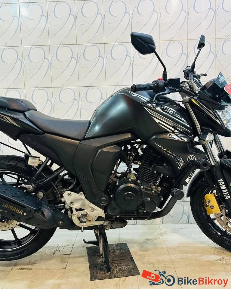 Yamaha FZS DD 2022