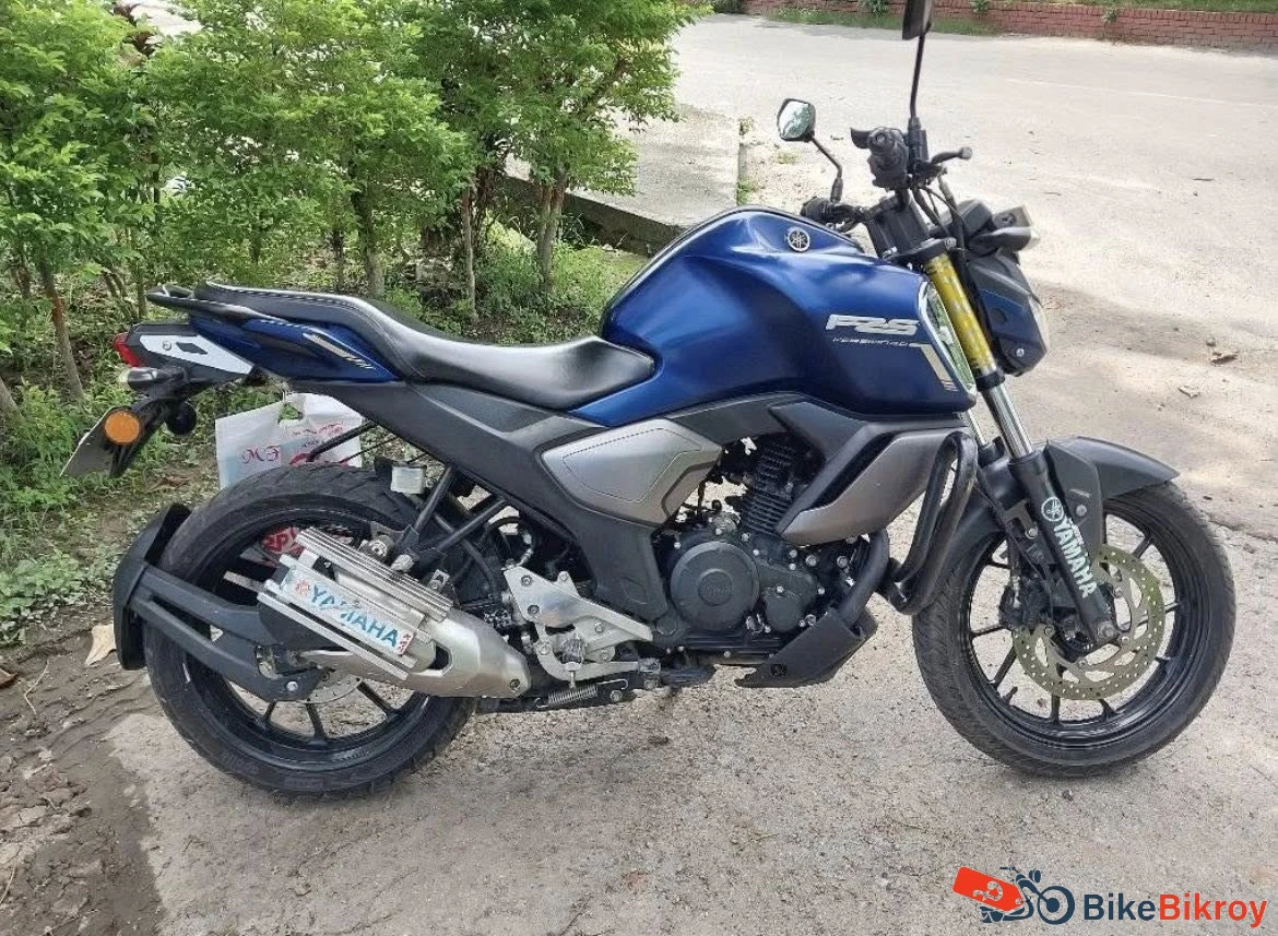 Yamaha FZS V3
