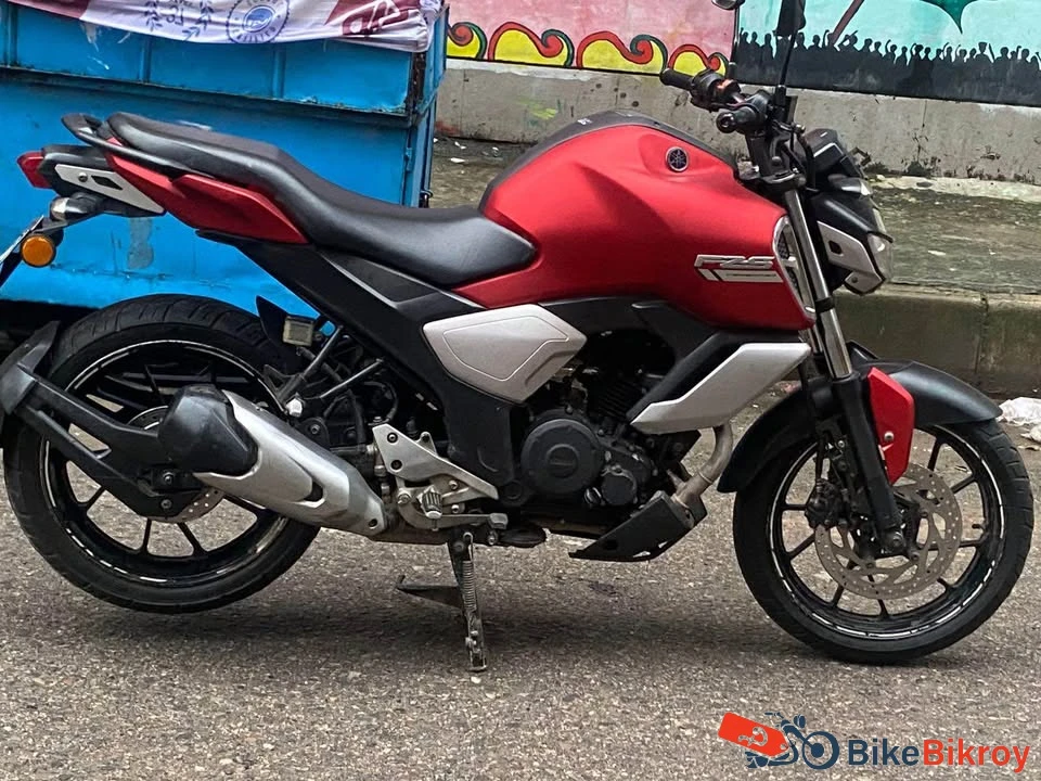 Yamaha FZS V3