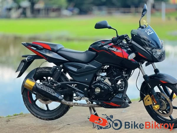 Bajaj Pulsar Twin Disc ABS