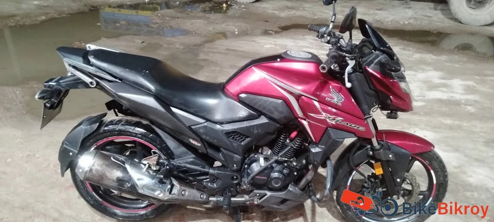 Honda Xblade