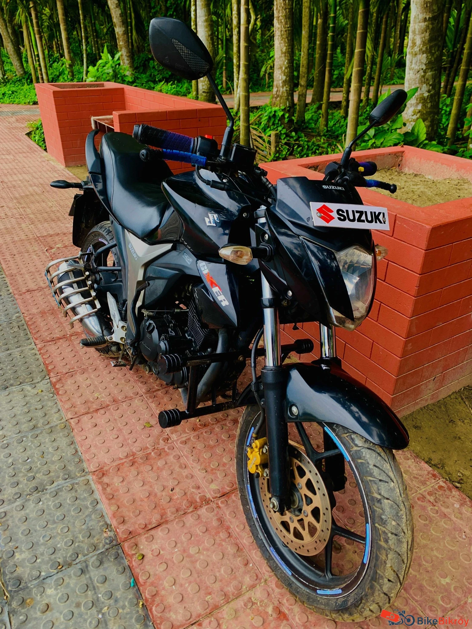Suzuki gixxer monotone  2020