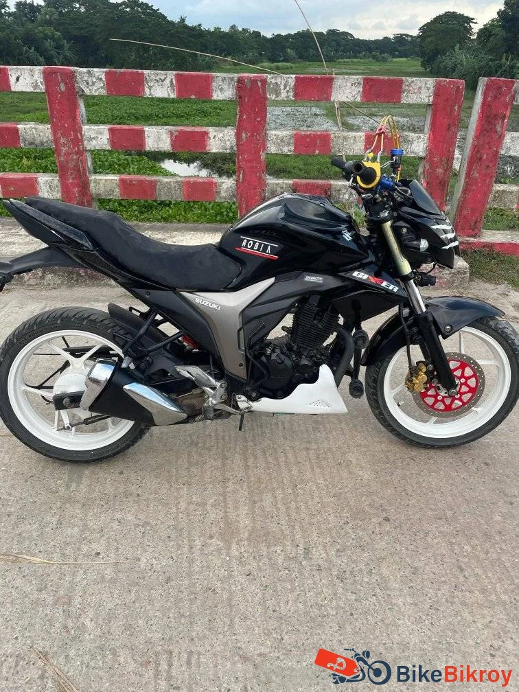 Suzuki Gixxer Monotone