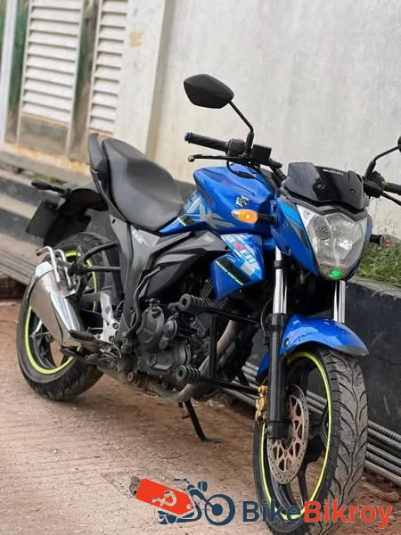 Suzuki Gixxer Monotone