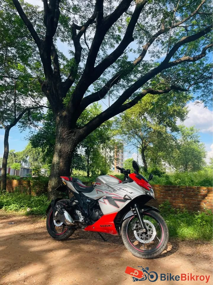 Suzuki Gixxer SF 2022