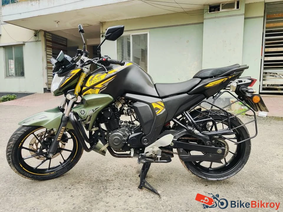 Yamaha FZS V2 Fi DD