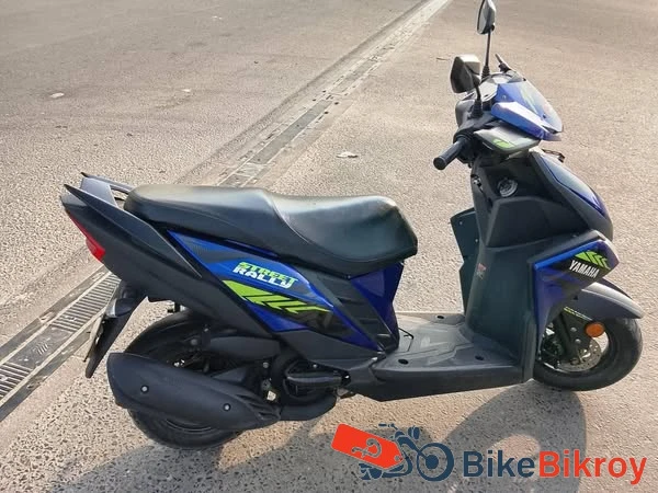 Yamaha Ray ZR