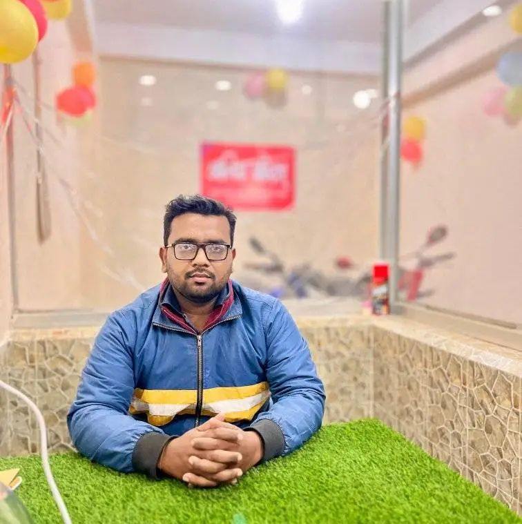 আলিফ মটরস
