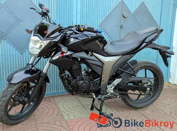 Suzuki Gixxer monotone