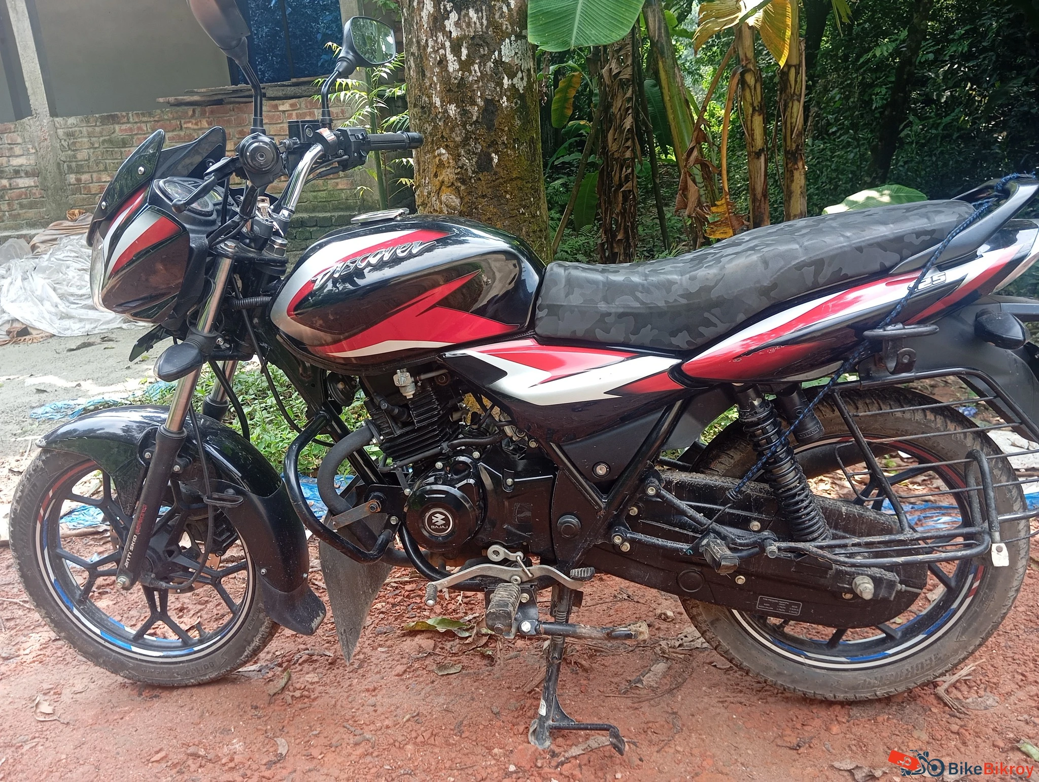 Bajaj Discover 125
