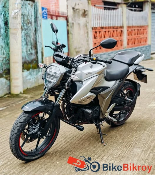 Suzuki Gixxer Fi ABS