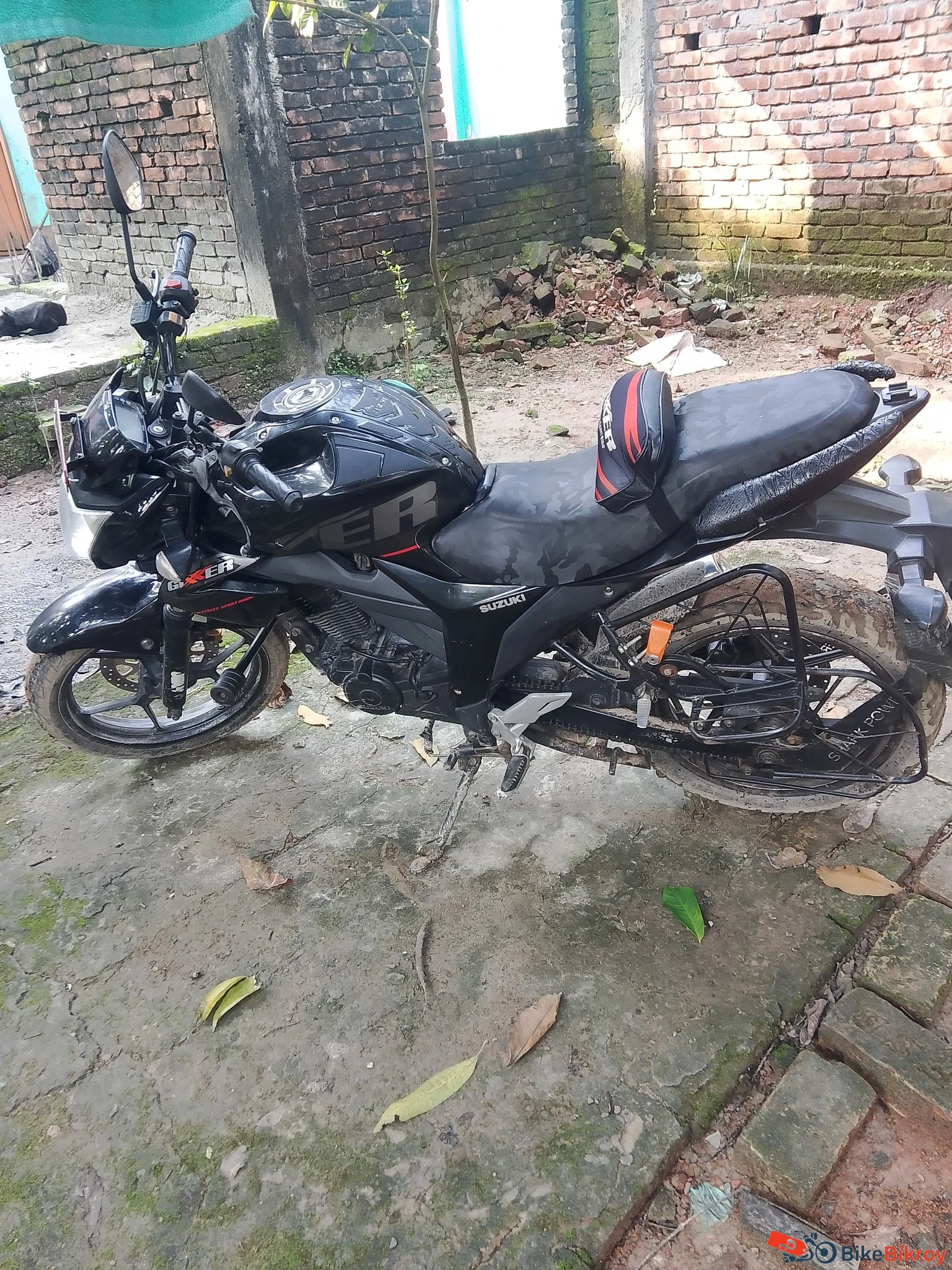 Suzuki Gixxer Monotone