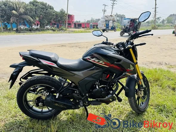 Honda Hornet 2.0