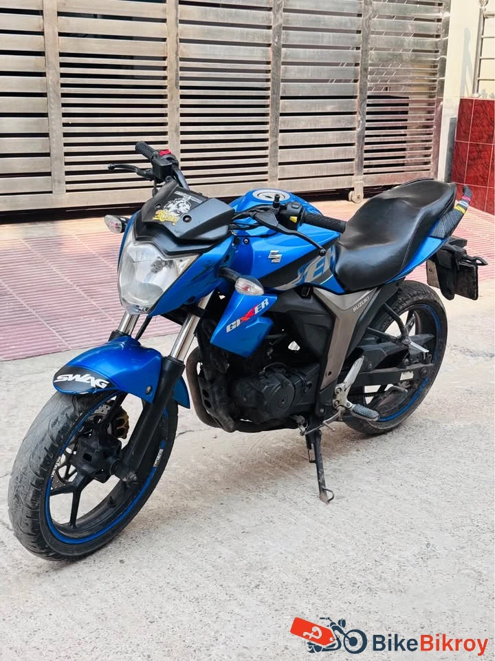 Suzuki gixxer monotone