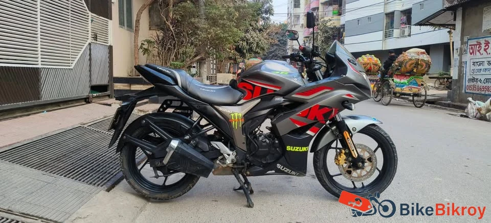 Suzuki Gixxer SF